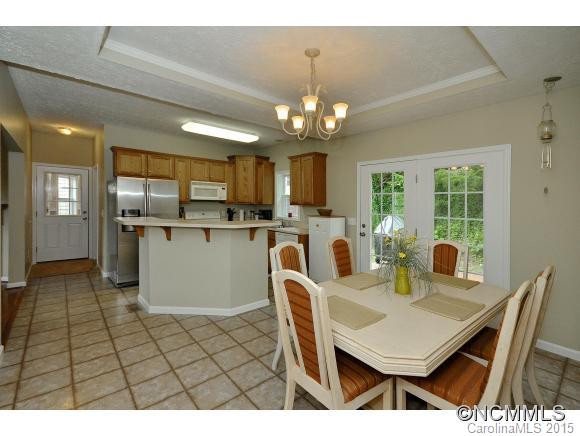 2701 N River Road - Photo 10