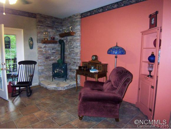 5 Mountain Laurel Lane - Photo 3