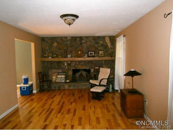 260 Asbury Road - Photo 4