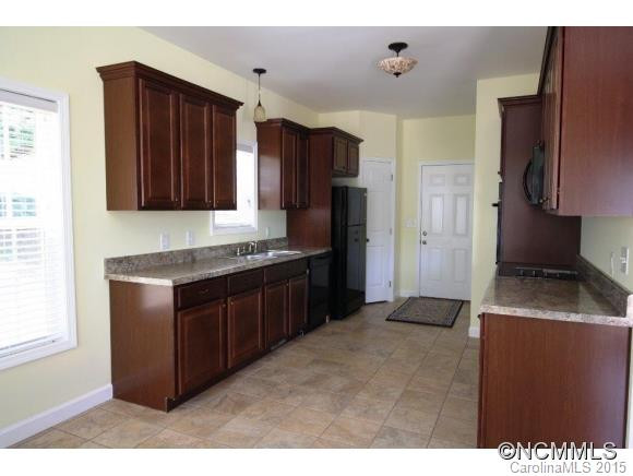 439 Meadowview - Photo 7