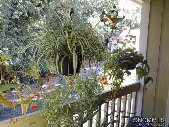 110 Heywood Road - Photo 12