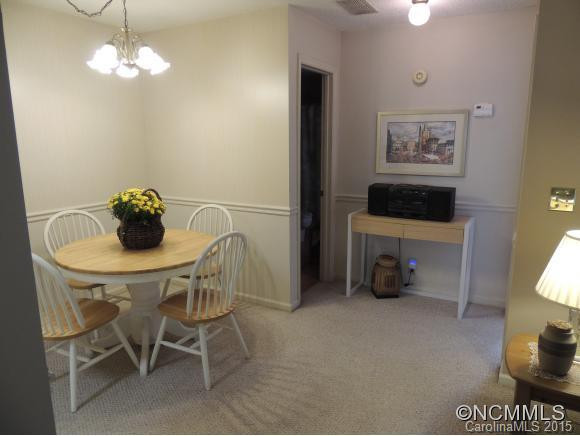 110 Heywood Road - Photo 4
