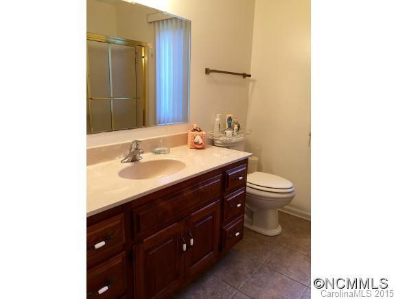 33 Southern Fairway Court #B1 - Photo 19