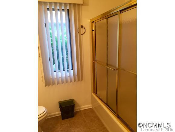 33 Southern Fairway Court #B1 - Photo 20