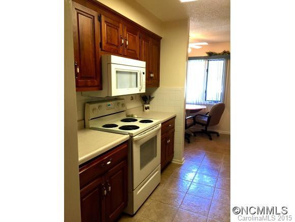 33 Southern Fairway Court #B1 - Photo 8