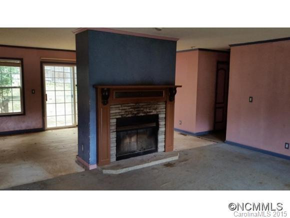67 Carolyn Drive - Photo 4