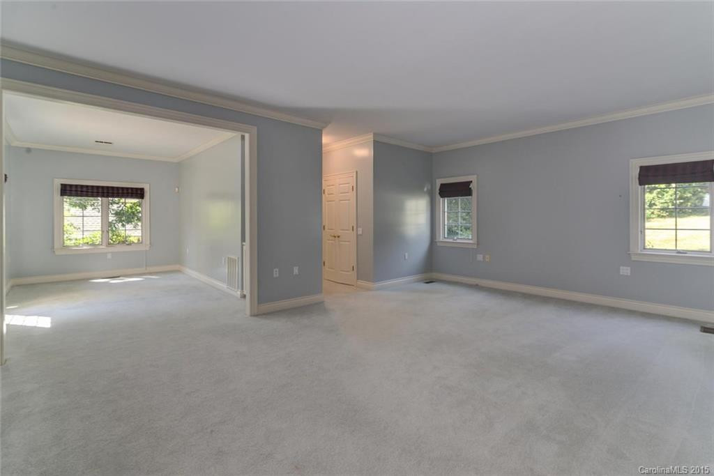 22 Tiverton Lane - Photo 12