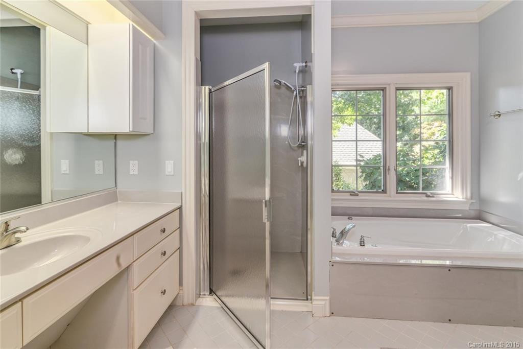 22 Tiverton Lane - Photo 16