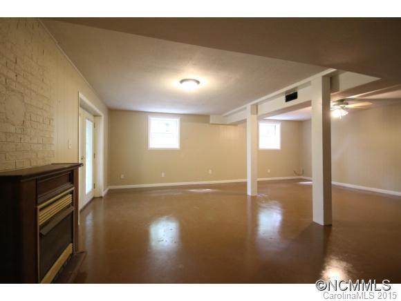 39 Oak Hill Road - Photo 4