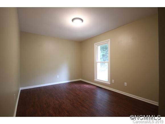 39 Oak Hill Road - Photo 10