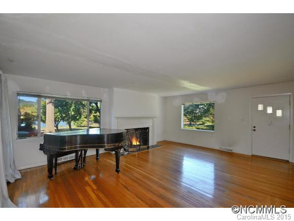 351 Lakeshore Drive - Photo 3