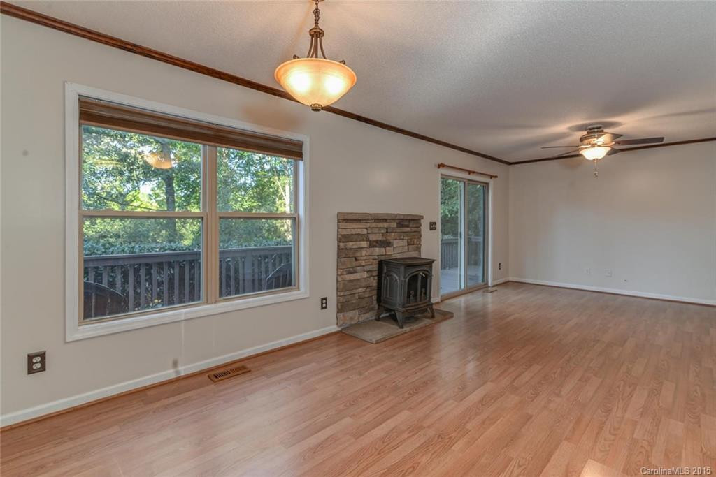 490 Reems Creek Road - Photo 3