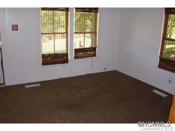 584 Wright Road - Photo 3