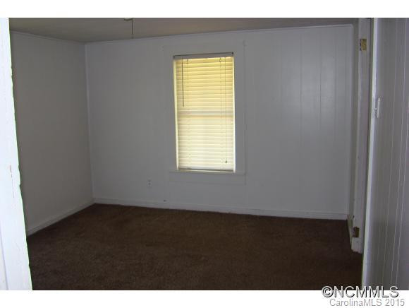 584 Wright Road - Photo 4