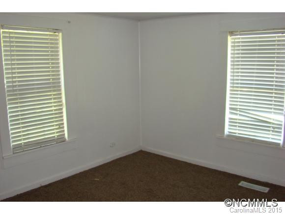 584 Wright Road - Photo 5