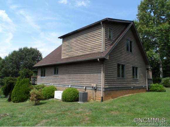 1451 Mountain Meadow Drive - Photo 14