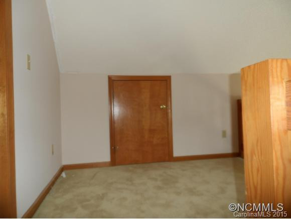 1451 Mountain Meadow Drive - Photo 8