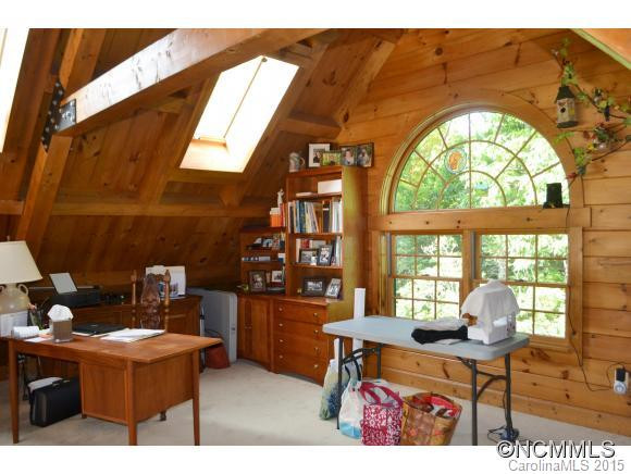 693 Skyline Drive - Photo 12