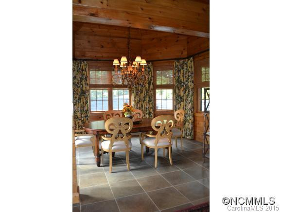 693 Skyline Drive - Photo 7