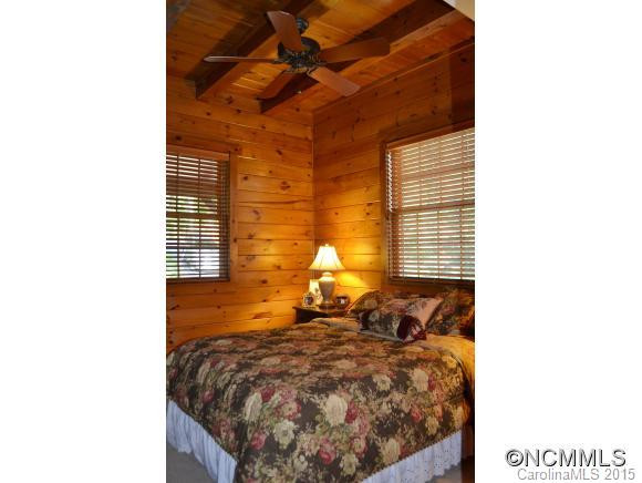693 Skyline Drive - Photo 10