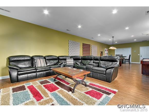 295 Whispering Wind Drive - Photo 14