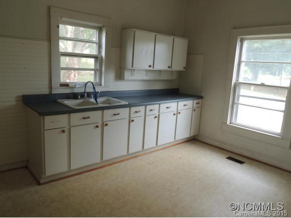 102 West Street - Photo 8