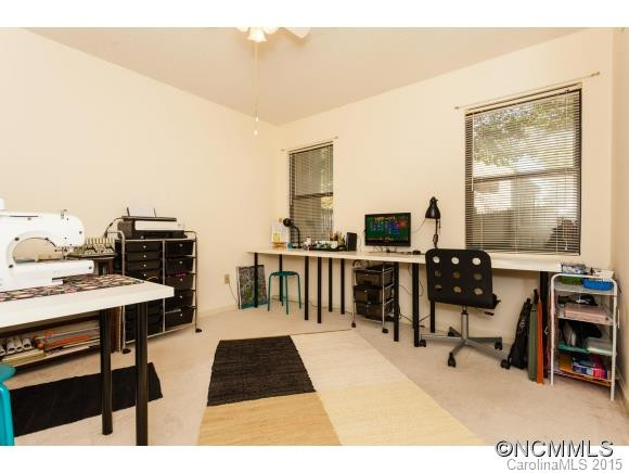 501 Abbey Circle - Photo 12