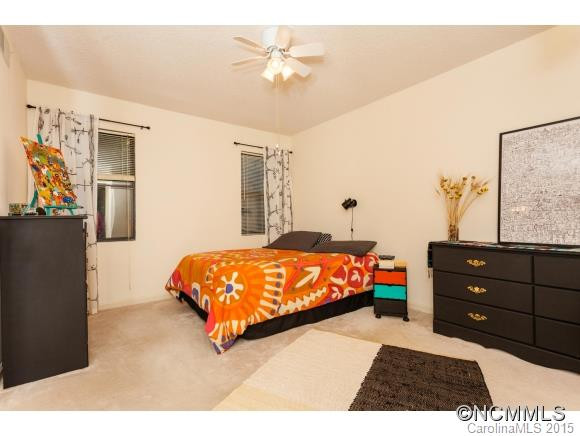 501 Abbey Circle - Photo 10