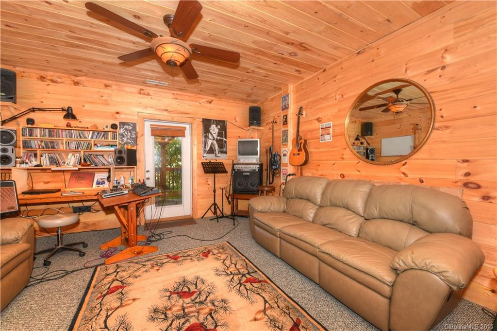 725 Forest Drive - Photo 13
