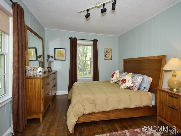 1115 Willow Road - Photo 10