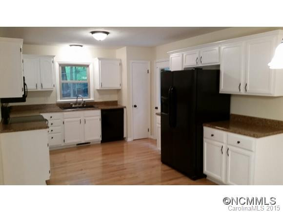 15 Mayfair Place - Photo 4