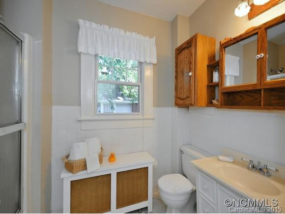 33 Melrose Avenue - Photo 14