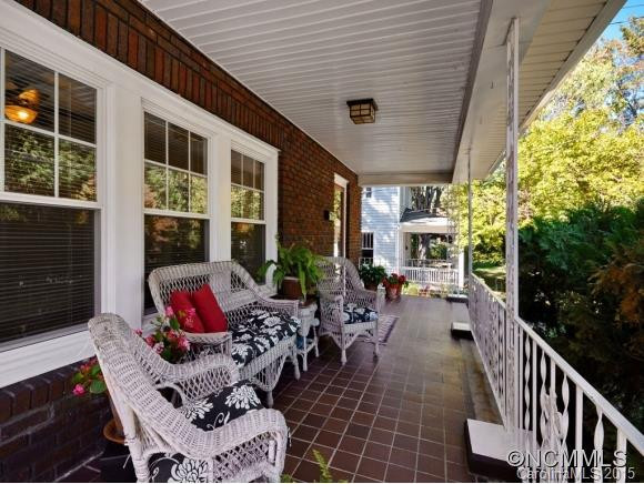 33 Melrose Avenue - Photo 3