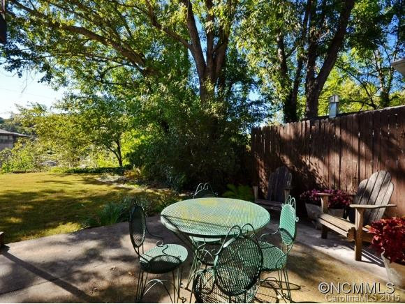 33 Melrose Avenue - Photo 21