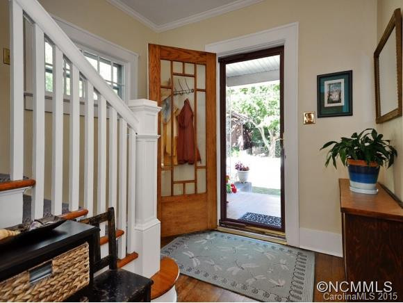 33 Melrose Avenue - Photo 4