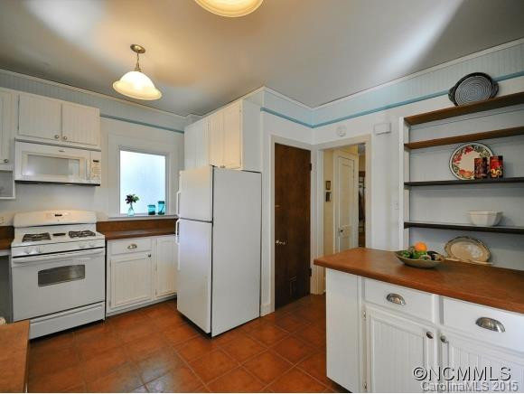 33 Melrose Avenue - Photo 10