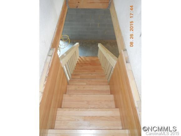 1750 Greenville Highway - Photo 13