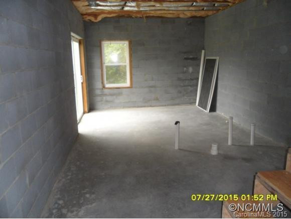 1750 Greenville Highway - Photo 14