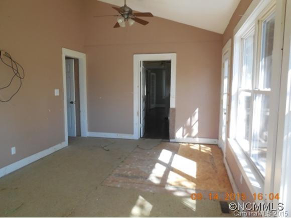 1750 Greenville Highway - Photo 10
