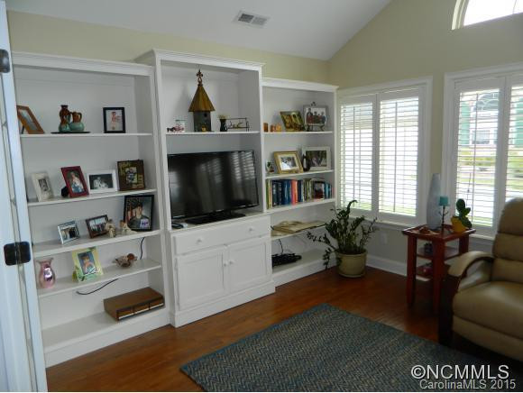 314 Summerfield Place - Photo 9
