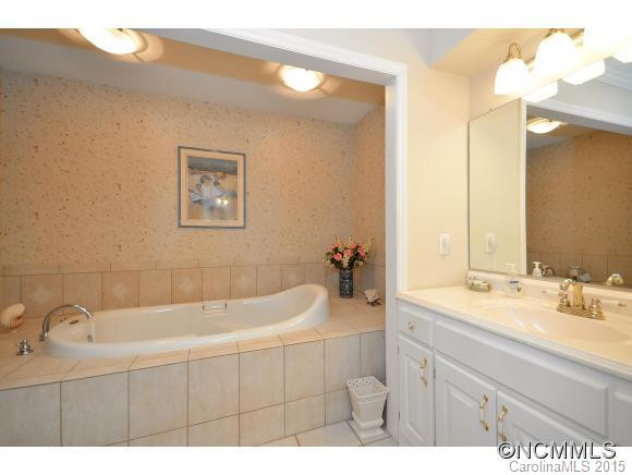 133 Edgewood Road - Photo 13