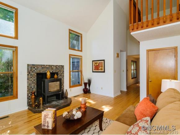 4 Westwood Drive - Photo 3