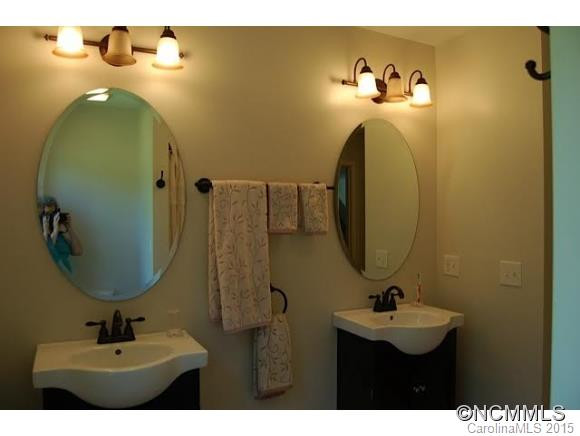 417 Lindsey Loop - Photo 10