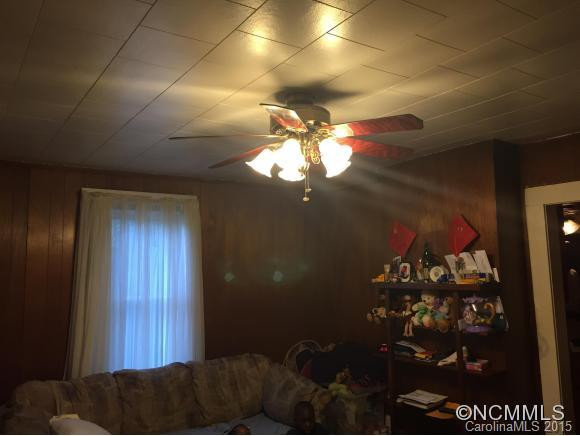 12 Martin Luther King Drive - Photo 3