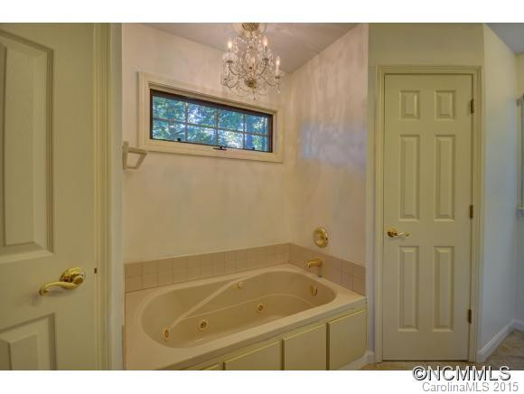 760 Redfield Drive - Photo 12