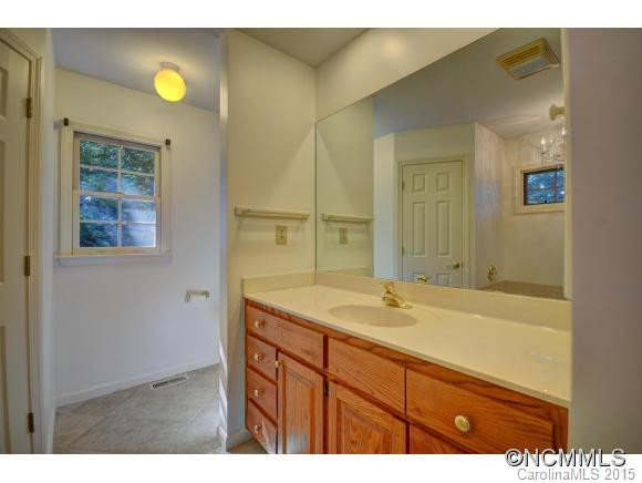 760 Redfield Drive - Photo 13