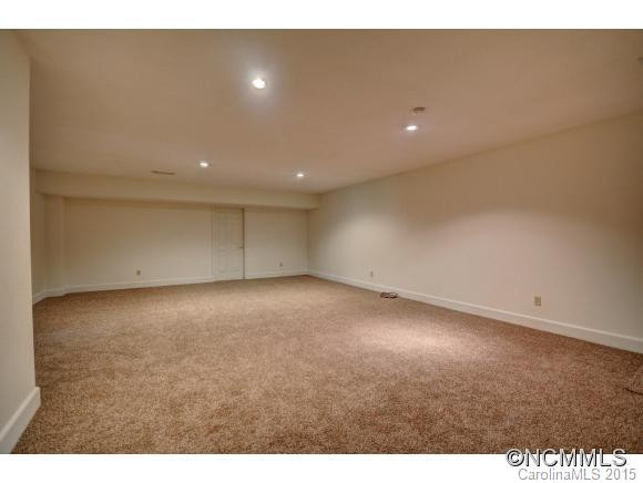760 Redfield Drive - Photo 18