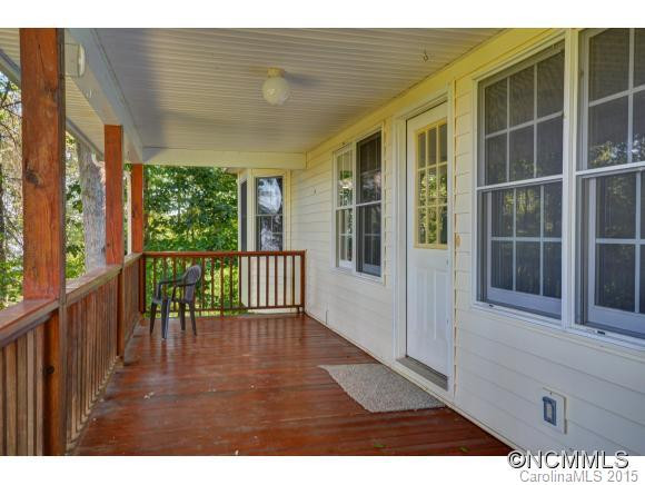 760 Redfield Drive - Photo 4