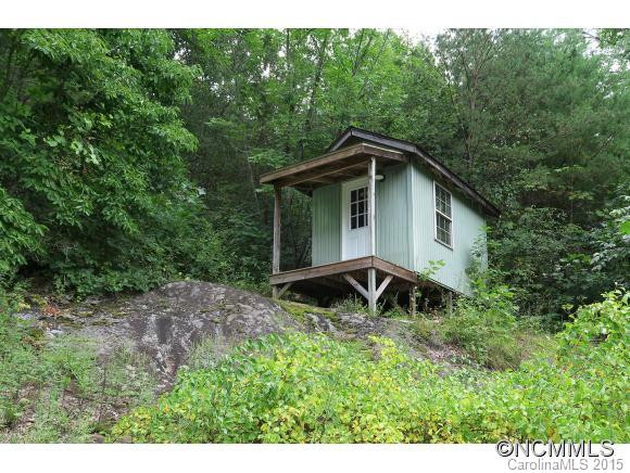 2066 Chinquapin Road - Photo 14