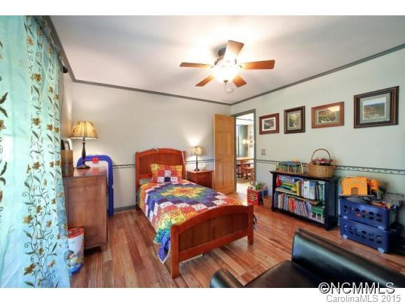 2066 Chinquapin Road - Photo 10